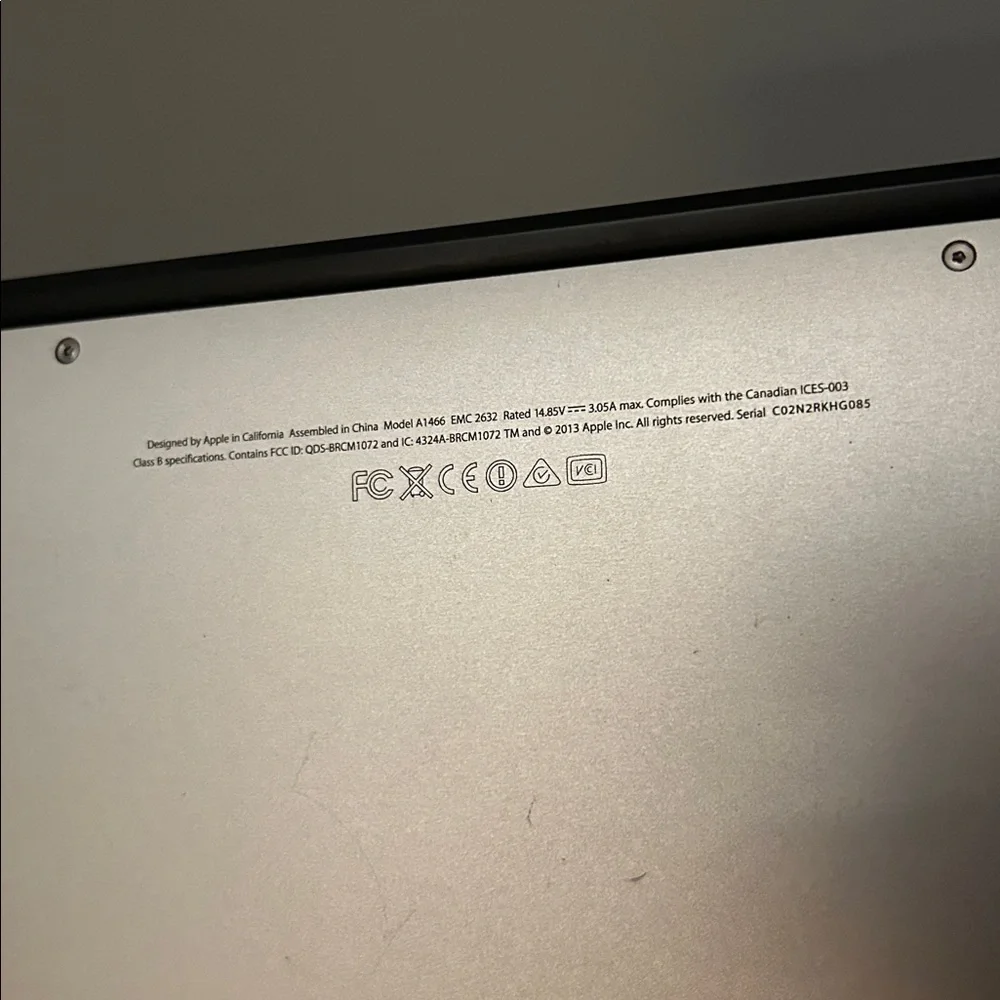 Apple MacBook Air *needs new hardrive*